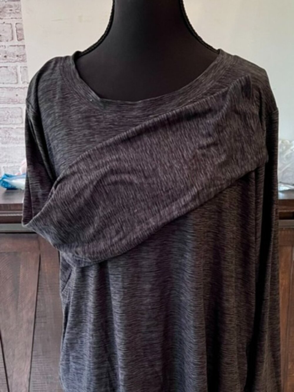 Jaclyn Intimates Roudelain Long Sleeve Top Size Large Black/Windowpane